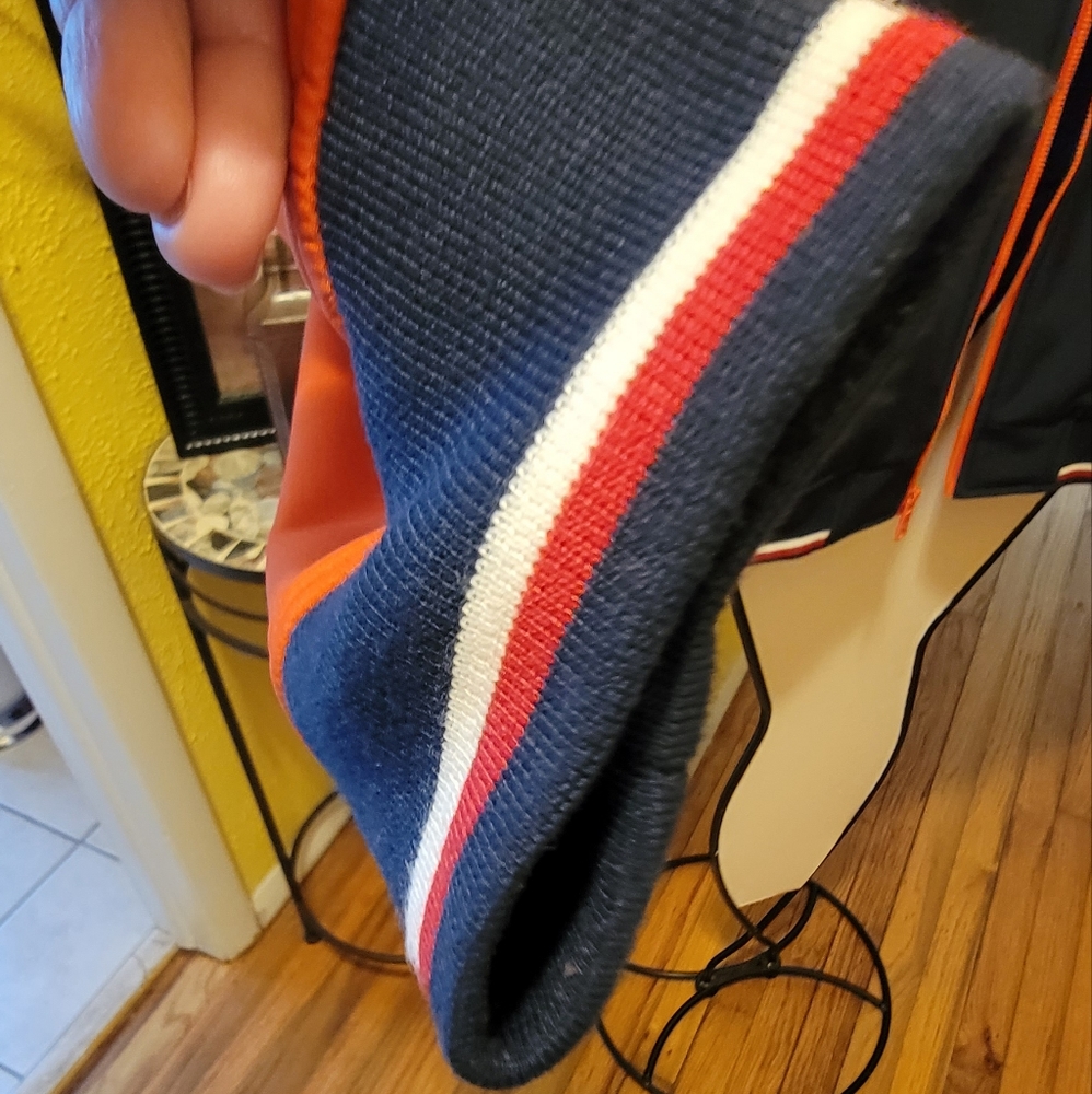 Jacket - Picture 7 of 8